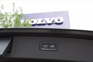 VOLVO XC90 B5 (d) AWD Geartronic 7 posti Inscription 8
