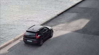 VOLVO XC40 B3 automatico Plus Dark 8