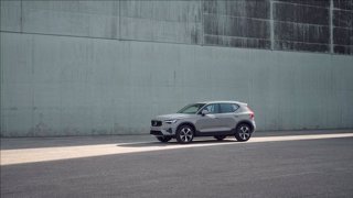 VOLVO XC40 B3 automatico Core 6