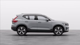 VOLVO XC40 B3 automatico Core 4