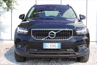 VOLVO XC40 D3 AWD Geartronic Momentum Core 1