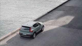 VOLVO XC40 B3 automatico Core 8