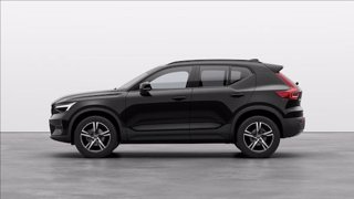 VOLVO XC40 B3 automatico Plus Dark 1