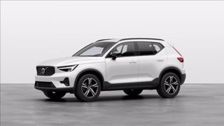 VOLVO XC40 B3 automatico Plus Dark