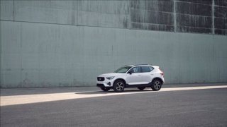 VOLVO XC40 B3 automatico Plus Dark 6