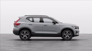 VOLVO XC40 B3 automatico Plus Dark 4