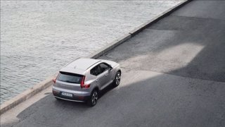 VOLVO XC40 B3 automatico Core 8