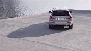 VOLVO XC60 T6 Recharge Plug-in Hybrid AWD automatico Plus Dark 7