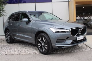 VOLVO XC60 B4 (d) AWD Geartronic Momentum 2