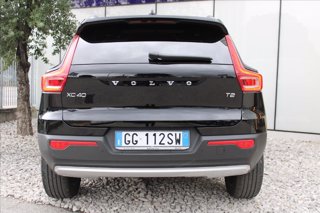 VOLVO XC40 T2 Geartronic Momentum Pro 5