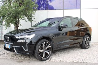 VOLVO XC60 B4 (d) AWD automatico Plus Dark