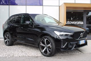 VOLVO XC60 B4 (d) AWD automatico Plus Dark 2