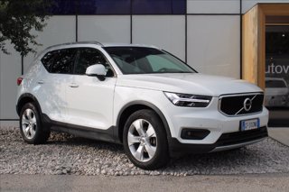 VOLVO XC40 T3 Geartronic Momentum Pro 2