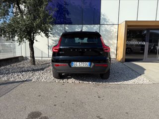 VOLVO XC40 T2 Geartronic Momentum Core 4