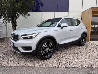 VOLVO XC40 T3 Geartronic Inscription