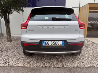 VOLVO XC40 T3 Geartronic Inscription 4