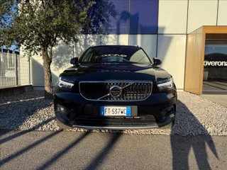 VOLVO XC40 T3 Momentum 1