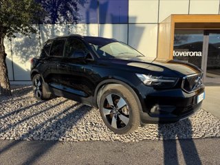 VOLVO XC40 T3 Momentum 2