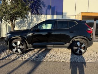 VOLVO XC40 T3 Momentum 3