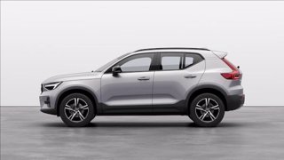 VOLVO XC40 B3 automatico Plus Dark 1