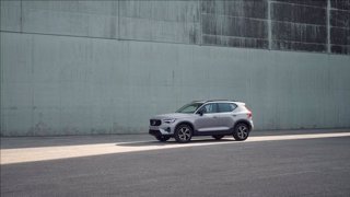 VOLVO XC40 B3 automatico Plus Dark 6