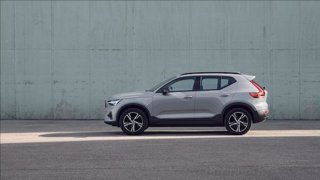 VOLVO XC40 B3 automatico Plus Dark 7