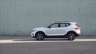 VOLVO XC40 B3 automatico Plus Dark 7