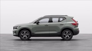 VOLVO XC40 B3 automatico Plus Dark 1