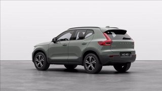 VOLVO XC40 B3 automatico Plus Dark 2