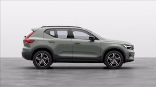 VOLVO XC40 B3 automatico Plus Dark 4