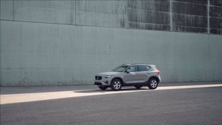 VOLVO XC40 B3 automatico Essential 6