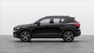 VOLVO XC40 B3 automatico Plus Dark 1