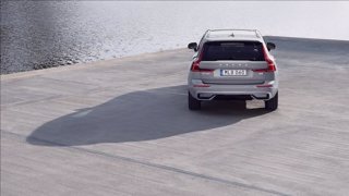 VOLVO XC60 B5 AWD automatico Plus Dark 7