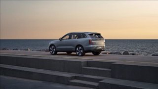 VOLVO EX90 Twin Motor AWD Ultra 8