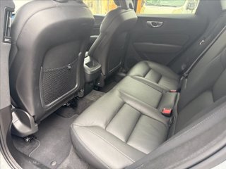 VOLVO XC60 B4 automatico Plus Dark 8