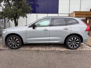 VOLVO XC60 B4 automatico Plus Dark 3